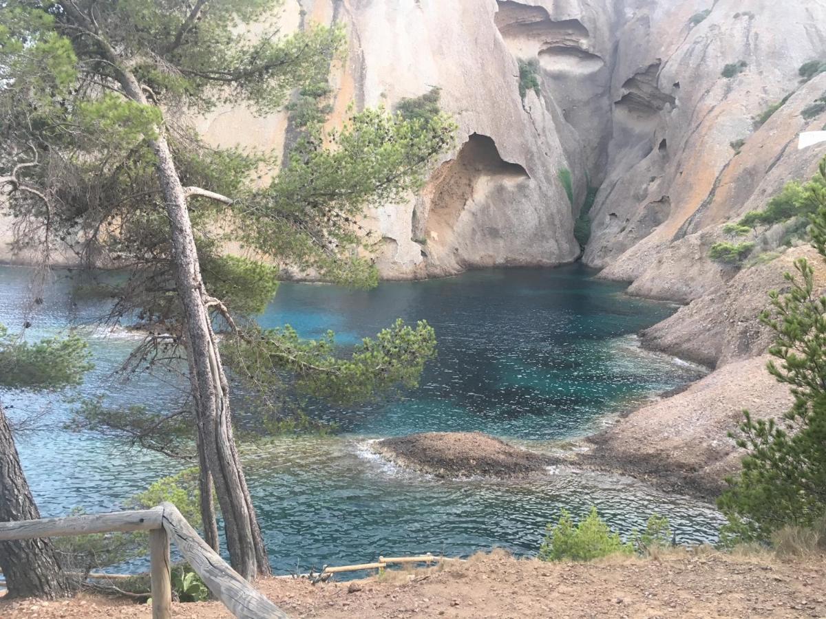 Fanny Wifi Climatise Tout A Pieds 4 Personnes La Ciotat Zewnętrze zdjęcie